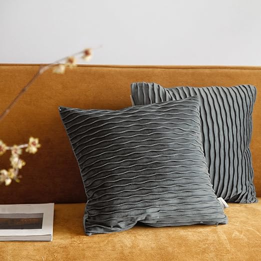 Pagnanno - Waves - Velvet Cushion Covers Set of 2