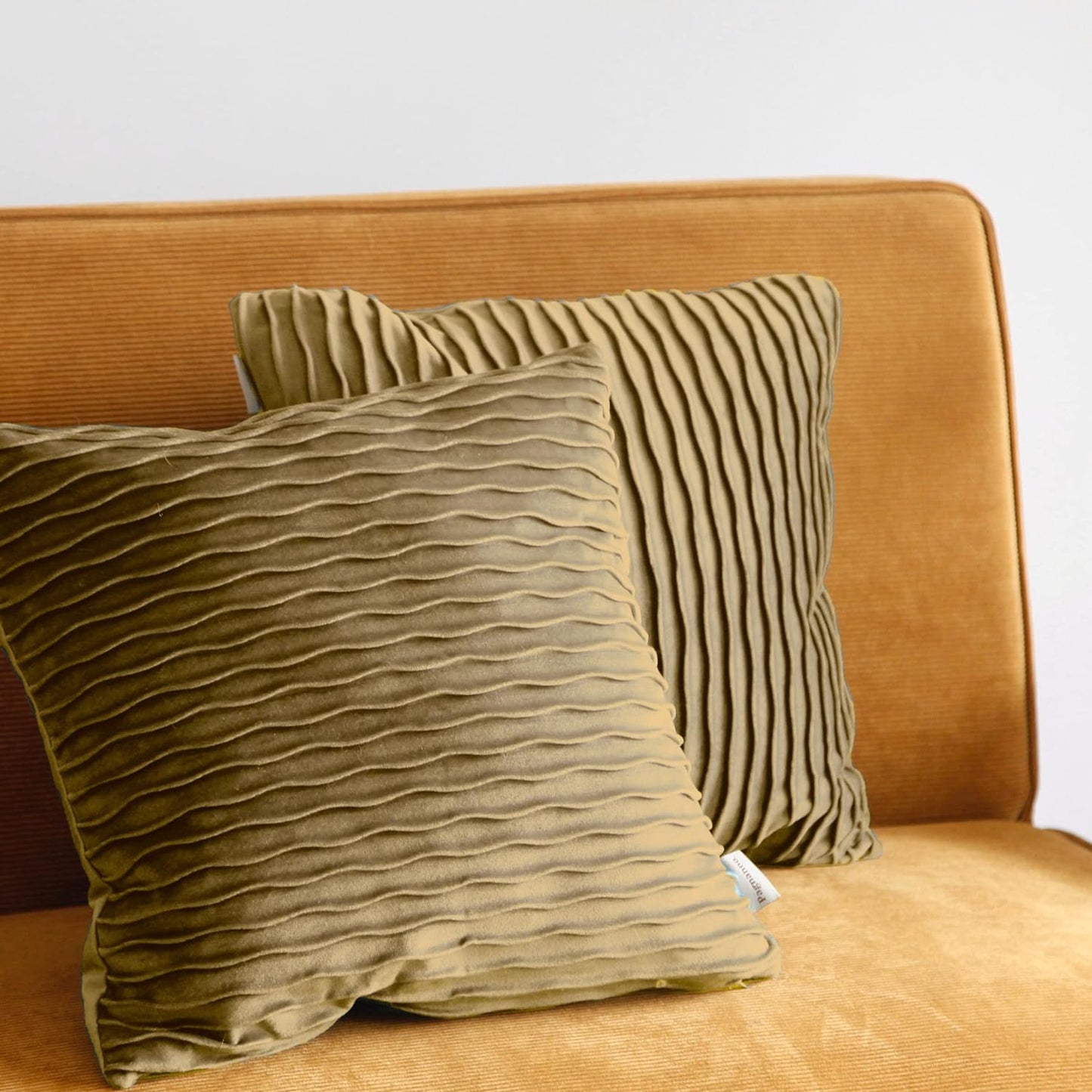 Pagnanno - Waves - Velvet Cushion Covers Set of 2