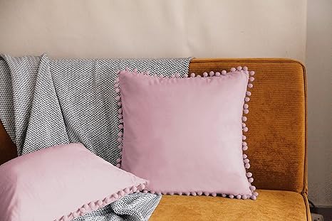 Pagnanno - Poms - Set of 2 Soft Velvet Cushion Covers